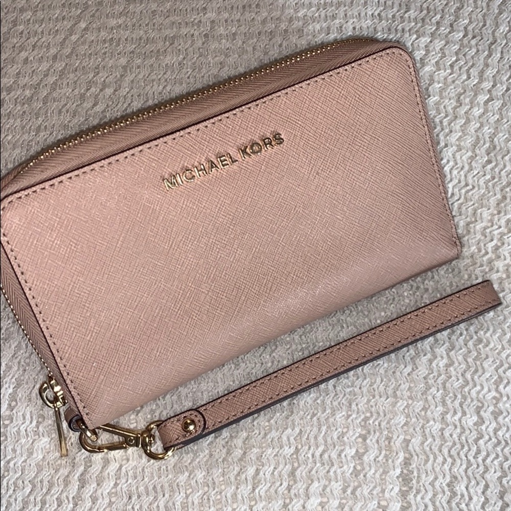 Mauve Michael Kors wallet